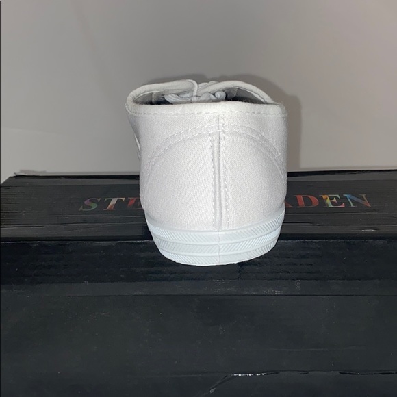 Shoes - Picture 3 of 5